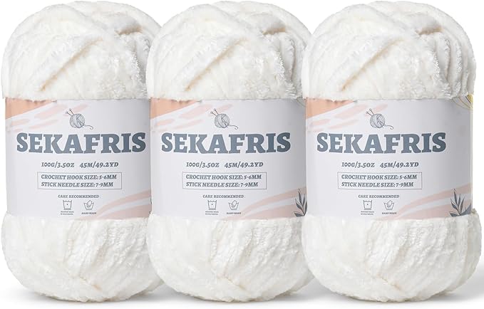 Fuzzy Chunky Chenille Yarn for Crocheting，Soft Plush Yarns for Hand Knitting，Bulky 3x100g（3x49.2 yd） Baby Blanket Yarn for Crocheting Amigurumi，Crochet Fluffy Velvet Yarns (White)