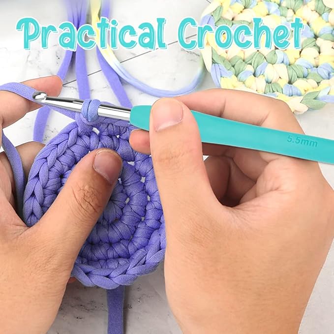 Crochet Hook, 5.5 mm Ergonomic Crochet Hook, Crochet Needles, Ergonomic Handle for Arthritic Hands, Knitting Needles with Soft Handle Beginners and Experienced Crochet Hobbyists (5.5 mm)
