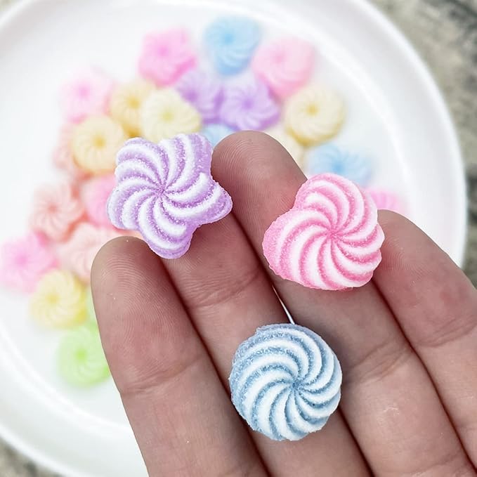 50 pcs Jelly Sugar Candy Flatback Charms, DIY Craft Making Resin Jewelry Making Kit, Heart Star Resin Flatback Beads for Women DIY Scrapbooking Crafts Hair Clips Cell Phone Case Making