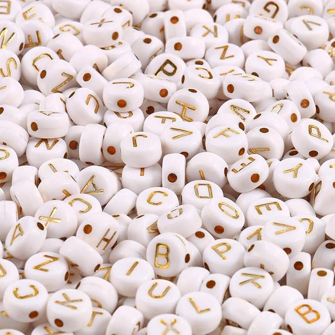 Yochus 1000pcs White Round Acrylic Alphabet Beads 4x7mm Gold Letter A-Z Beads for Jewelry Making and DIY Bracelets, Necklaces, Key Chains