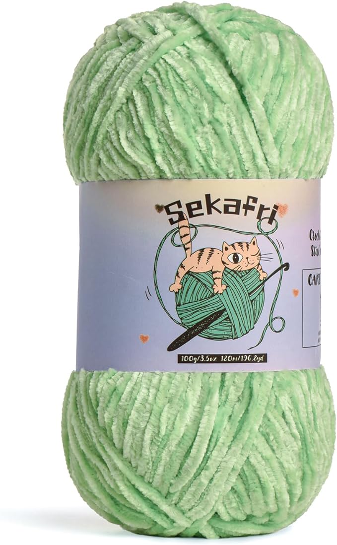 Fuzzy Chenille Yarn for Crocheting, Fluffy Amigurumi Crochet Yarn for DIY Craft/Hat/Shoes, (100g/197yds) Soft Velvet Baby Blanket Yarn（Light Green）