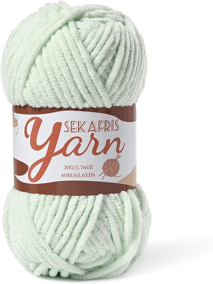 Fluffy Velvet Yarn for Crocheting，Baby Blanket Yarn for Crocheting Soft，50g(65.6yds) Amigurumi Yarns，Plush Chenille Crochet Yarns，Puzzle Yarn for Crochet Weaving Craft(Fruit Green)