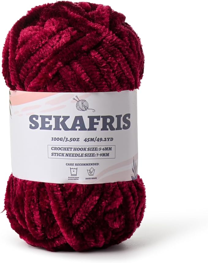 Fuzzy Chunky Chenille Yarn for Crocheting，Soft Plush Yarn for Hand Knitting，Bulky 100 g（49.2 yd） Baby Blanket Yarn for Crocheting Amigurumi Yarns，Crochet Fluffy Velvet Yarn (Burgundy)