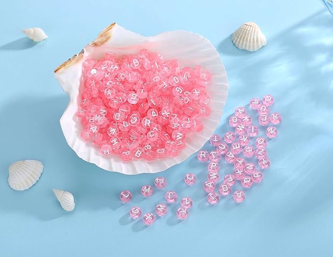 LAIDANLA 1500PCS Acrylic Letter Beads Alphabet White Letters Pink Transparent Round Bead 7×4mm for Jewelry Bracelets Necklaces Key Chains Making