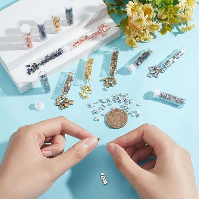 NBEADS 455 Pcs 2 Sizes 2-Hole Beads, 7 Color Rectangle Glass Seed Beads for Jewelry Making DIY Kit