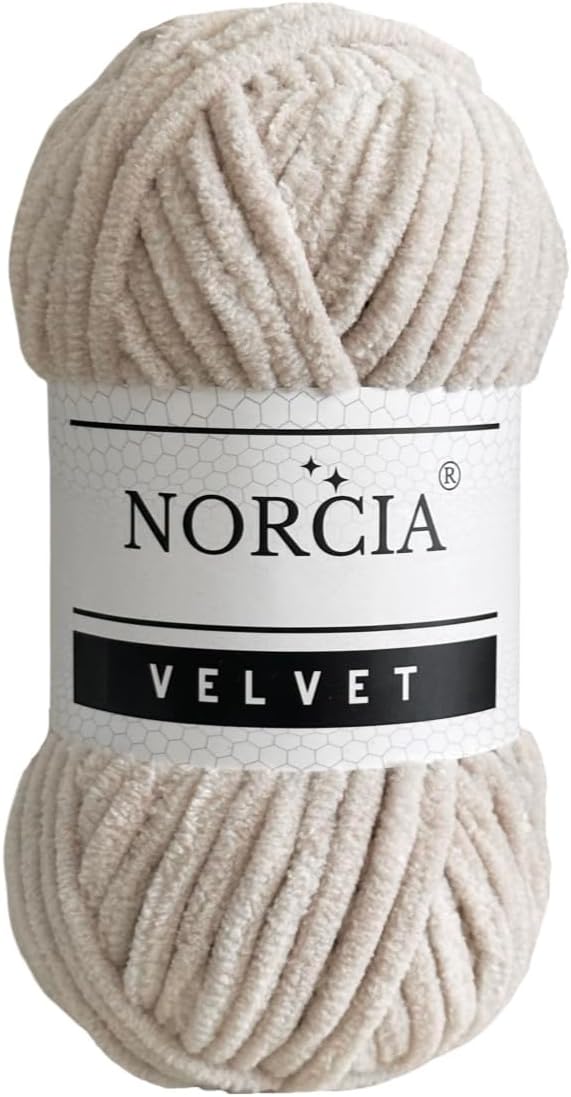 Soft Velvet Yarn Chenille for Crocheting Super Bulky 100g (74.3 yds) Baby Blanket Yarn for Knitting Amigurumi