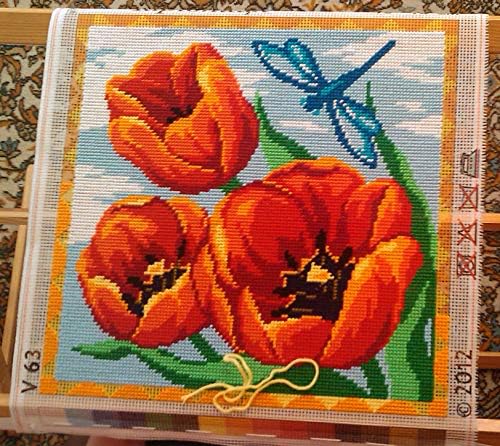 Brvsk Floral Embroidery Kit for Adults and Beginners — Red Tulips 16″ × 16″ with Clear, Precise Printed Design on Cotton Canvas; Includes 2 Needles, Yarn, and Easy-Read Chart