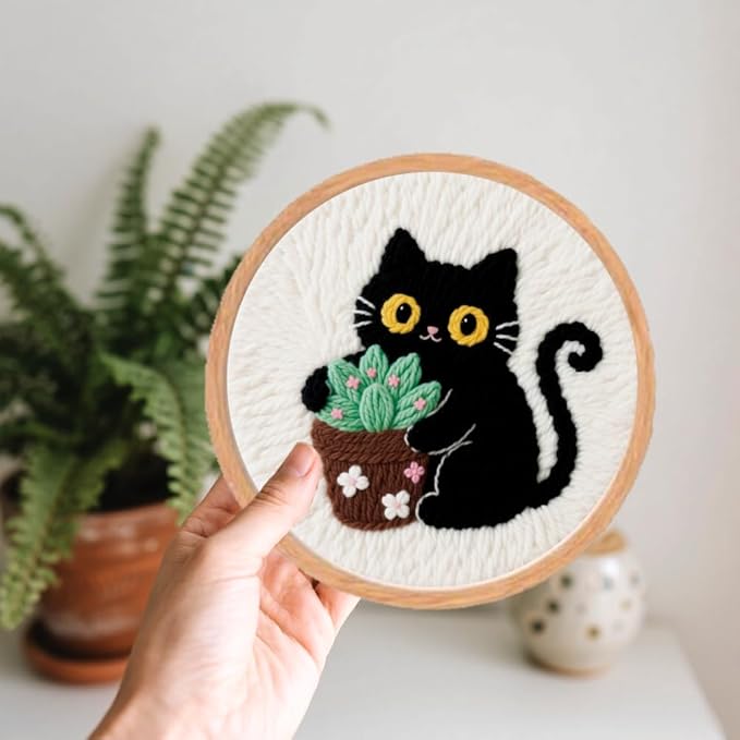 BEUNITONE 2PCS Cat Punch Needle Kit for Adults Beginners, Complete Craft Embroidery Needlepoint Kits with Hoop and Instructions, Punch Needle Starter Craft Set for Home Decor, Festival Gift 20x20cm