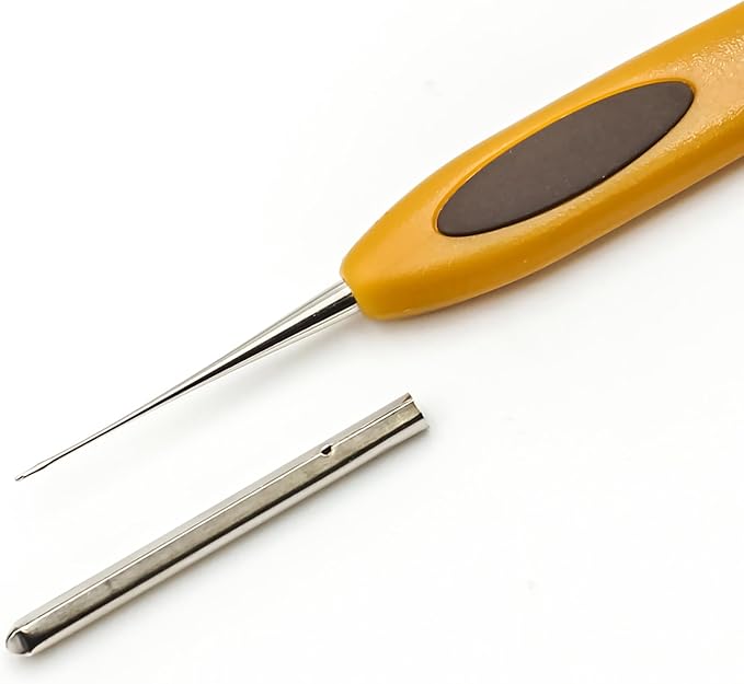 Clover Soft Touch Steel Crochet Hooks, No. 14/0.50mm (1027)