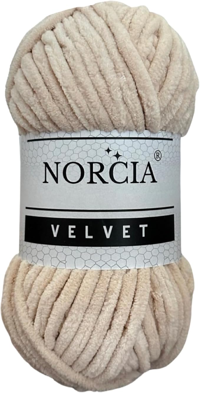 Soft Velvet Yarn Chenille Yarn for Crocheting Super Bulky (100g-3.50oz) (68m-74.3 yds) Baby Blanket Yarn for Knitting Amigurumi Yarn for Crochet Weaving Craft (Beige, 1 Skein)
