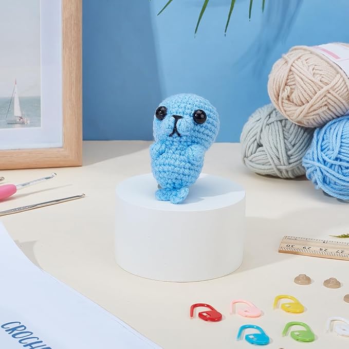 ACRNIGHEET Crochet Kit for Beginners Crochet Starter Kits Gift Makes 4 Seals Knitting Kit for Adult Amigurumi Craft Knitting Crochet Animals Kits Learn to Crochet with Step-by-Step Video Tutorials