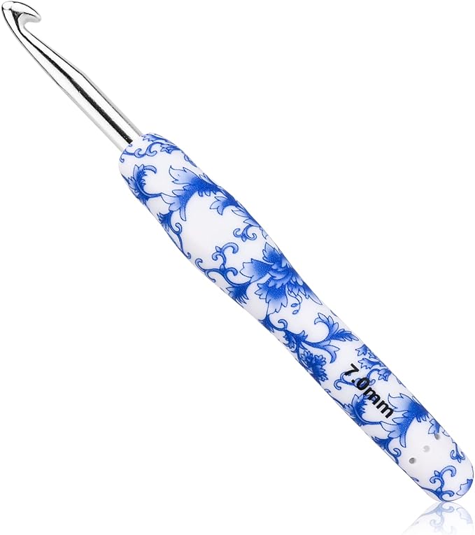 BCMRUN 7 mm Large Crochet Hook, Ergonomic Grip Soft Handles Crochet Hook for Arthritic Hands, Extra Long  Knitting Needles for Beginners and Crocheting Yarn (7.0mm)