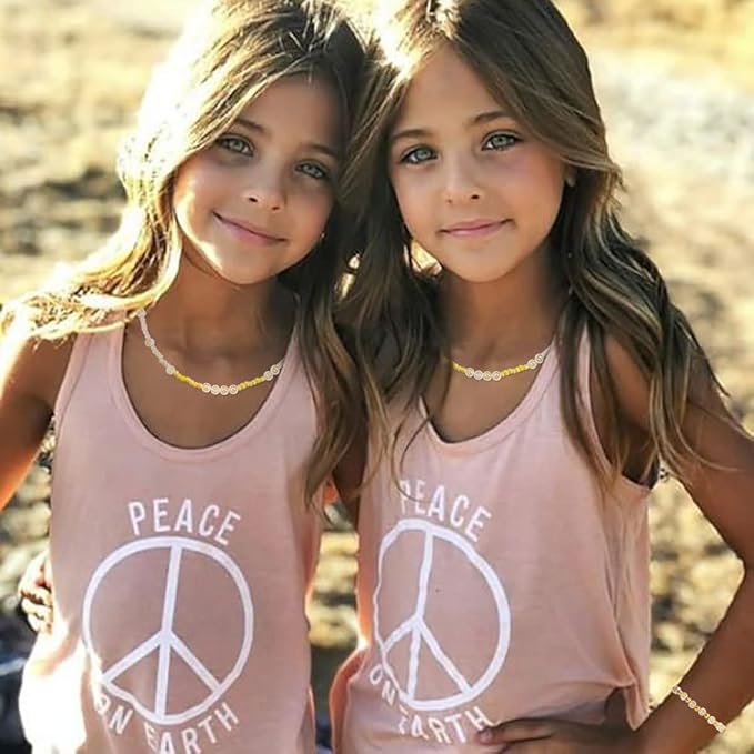 200Pcs Peace Sign Acrylic Beads Opaque Flat Round Beads Golden Symbol Acrylic Spacer Beads for DIY Necklace Bracelet Earring Jewelry Crafts Making Hole 1.6mm