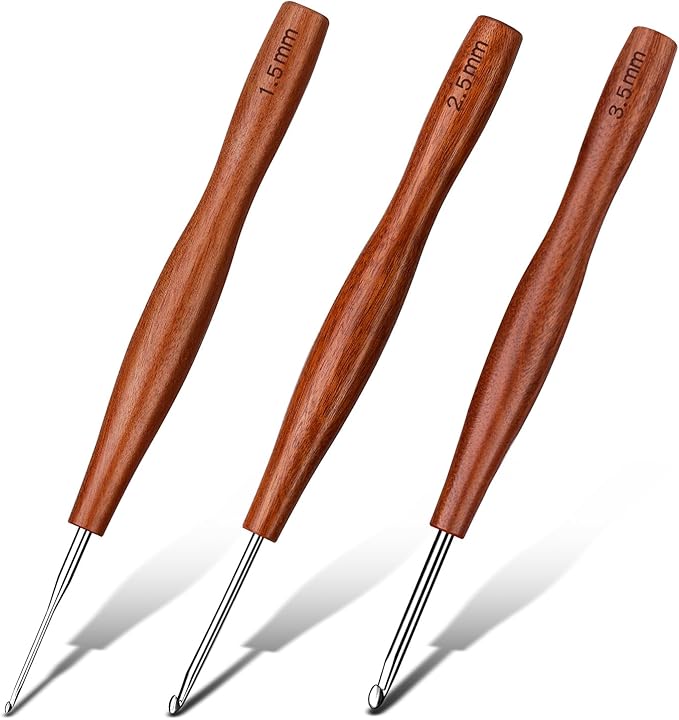 Nitlak Crochet Hooks Set, 3 Sizes Aluminum Ergonomic Crochet Hooks with Wooden Handle for Arthritic Hands, Beginners, Crochet Needles for Knitting Gloves, Sweaters and Blankets (1.5mm/2.5mm/3.5mm)