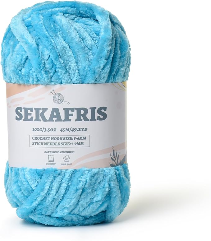 Fuzzy Chunky Chenille Yarn for Crocheting，Soft Plush Yarns for Hand Knitting，Bulky 100 g（49.2 yd） Baby Blanket Yarn for Crocheting Amigurumi，Crochet Fluffy Velvet Yarns (Lake Blue)