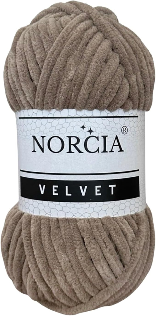 Soft Velvet Yarn Chenille Yarn for Crocheting Super Bulky 100g (74.3 yds) Baby Blanket Yarn for Knitting Amigurumi Yarn Fancy Yarn for Crochet Weaving Craft (Brown, 1 Skein)