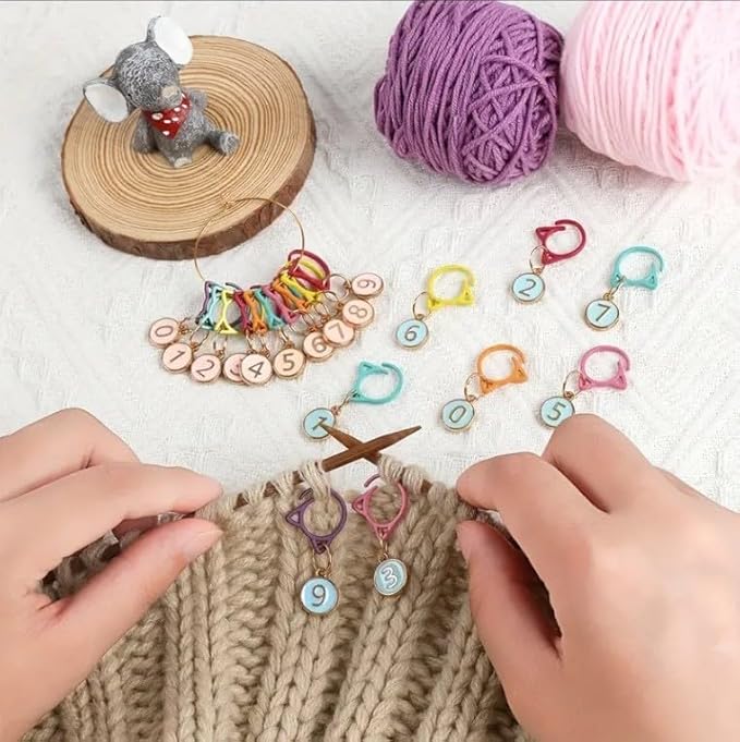 Blingcute Numbered Cat Stitch Markers for Crocheting and Knitting - Set of 10 Cute Enamel Progress Keepers (0-9) - Snag Free Metal Crochet Markers Pink