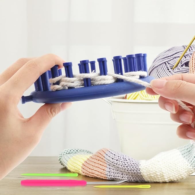 Round Knitting Looms Set, Plastic Loom Knitting Set with Crochet and Plastic Needle, Scarf Hats Making Tools, DIY Crocheting Handmade Craft Kit for Beginners and Knittings Lover (Color:Blue, 14cm)