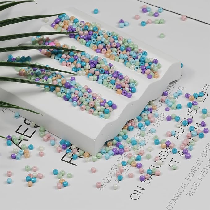 Bulk 3mm Blue Purple Seed Beads for Jewelry Making 110 Grams About 3500pcs,6/0 Glass Craft for Making Earrings, Bracelets, Pendants, Waist Jewelry, DIY Handmade Seed Beads（Blue & Purple Mix）