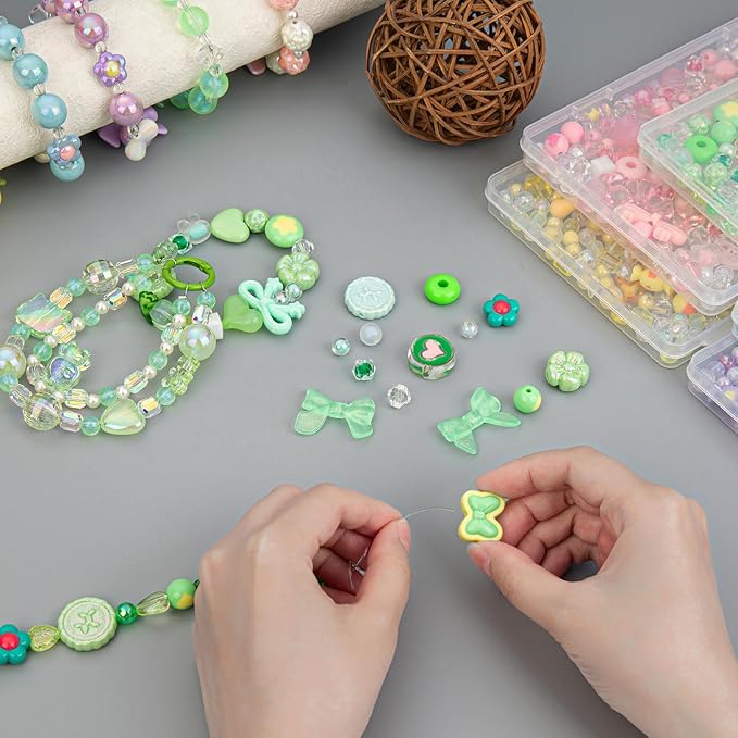 LAIDANLA Acrylic Green Beads for Keychain Making Green Cute Beads for Jewelry Bracelets Necklace Phone Charm Assorted Random Aesthetic Kawaii Kandi Bead Charms 160g