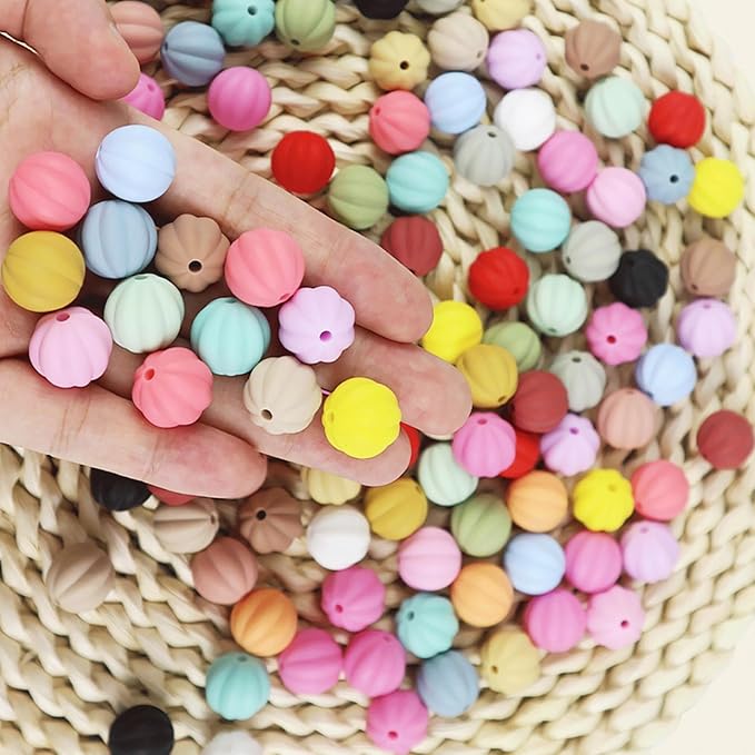 40PCS Pumpkin Silicone Beads Colorful Silicone Beads Bulk Spacer Beads Colorful Focal Beads for DIY Craft Garland Keychain Lanyard Necklace Bracelet Jewelry Making Accessories Handmade Crafts