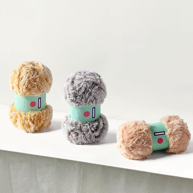 2 Skeins Faux Fur Yarn Soft Fluffy for Crocheting - Chunky Fuzzy Yarn for Crochet Amigurumi, Hat, Shawls, Total Length (71x2) Yards (Light Pink)