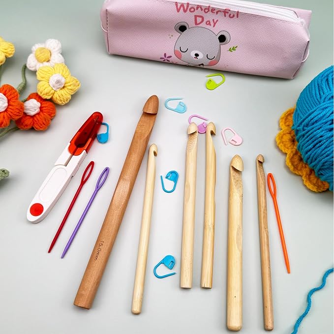 Mdoker 21pcs Huge Crochet Hook Set,Large Size 15mm 12mm 10mm 9mm 8mm 7mm Wooden Crochet Hooks with Case,Crocheting Hook Needles for Chunky Yarn,Size L M N P O Q(Wooden)