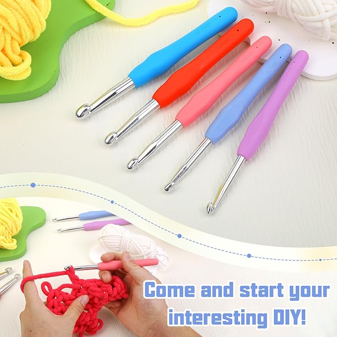Crochet Hook, 7.0 mm Ergonomic Crochet Hook, Crochet Needles, Ergonomic Handle Crochet Hooks, Knitting Needles with Soft Handle Beginners and Experienced Hobbyists (7.0 mm)