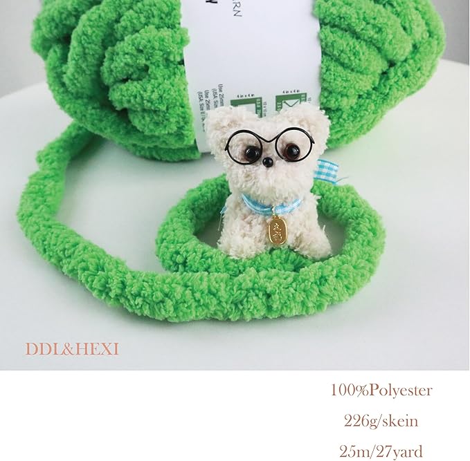 DDL&HEXI 2 Skeins Super Chenille Chunky Yarn,Blanket Making Kit,Jumbo Knitting Yarn 2x8oz 226g per Bag (Green)