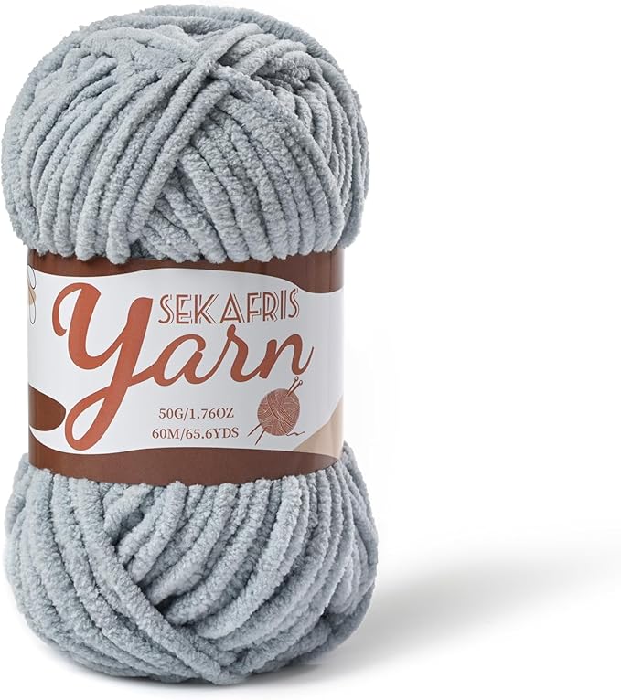 Fluffy Velvet Yarn for Crocheting，Baby Blanket Yarn for Crocheting Soft，50g(65.6yds) Amigurumi Yarns，Plush Chenille Crochet Yarns，Puzzle Yarn for Crochet Weaving Craft(Grayish)