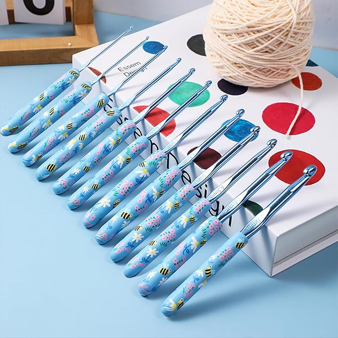 Blingcute Ergonomic Crochet Hooks Set – 12 Sizes (2.0mm–8.0mm), Soft Grip Handles with Smooth Aluminum Needles, Portable Case, Comfortable Crochet Kit for Long-Time Crocheting & Arthritic Hands