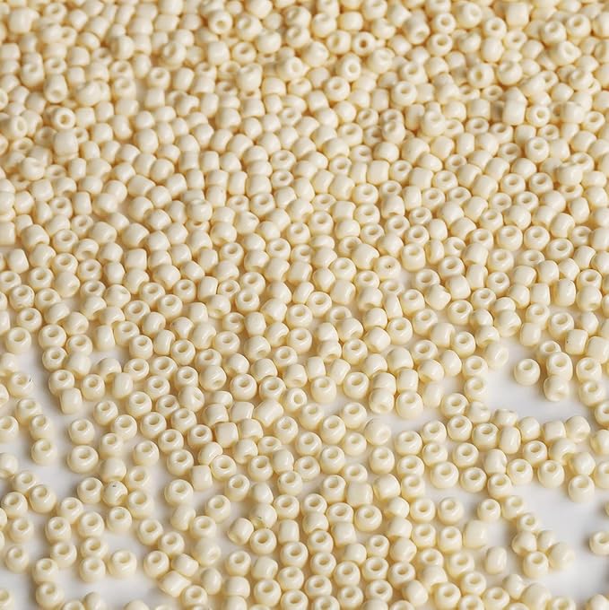 Bala&Fillic Beige Color 3mm Seed Beads About 3600pcs/100Grams in Bag, 8/0 Glass Craft Beads for Making Bracelet and Necklace (Beige)