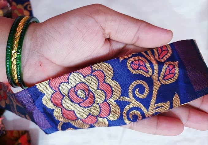 21 Yards Unstitched Recycled Sari Silk Yarn Ribbon Tassels 21 Strips SKEINS Shades Recycled Journal Scrapbook Craft Project Decor DS360 (Art Silk with Zari, 21 Yard)