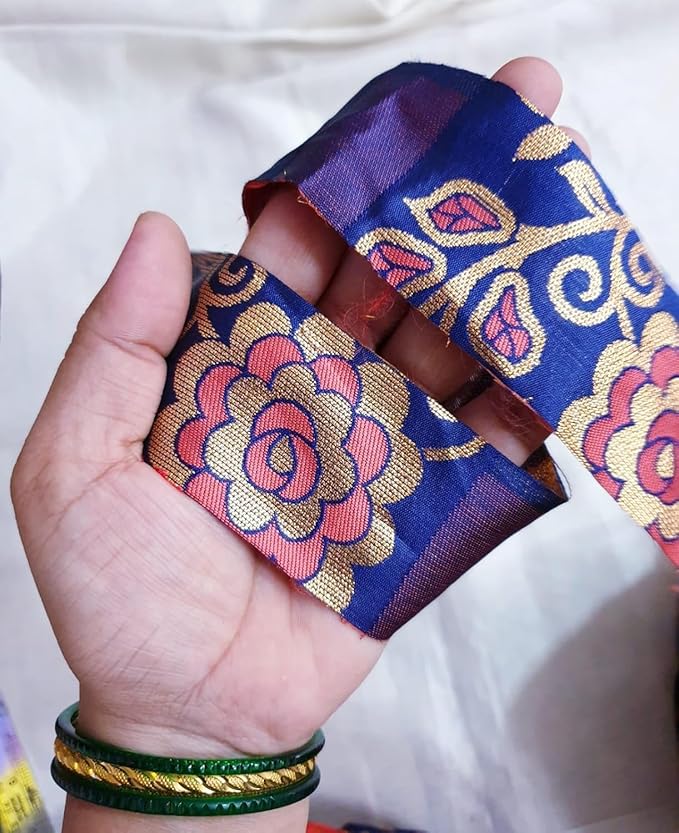 21 Yards Unstitched Recycled Sari Silk Yarn Ribbon Tassels 21 Strips SKEINS Shades Recycled Journal Scrapbook Craft Project Decor DS360 (Art Silk with Zari, 21 Yard)