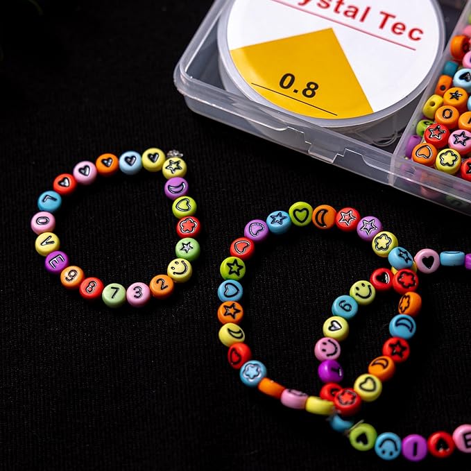 nikkiGuo 1250 PCS Letter Beads Kit with Elastic Cord – Alphabet A–Z, Numbers, Heart, Moon, Star, Smiley Beads for Friendship Bracelets & DIY Jewelry (Colorful Beats & Black Letters)