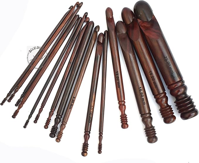 BLUE DUTCH ARTS Rosewood Crochet Set of 15 Hooks Crochet Hooks Ergonomic Soft Grip 3.5 MM to 25 MM, Wooden Crochet Hooks for Knitting Size Engraved