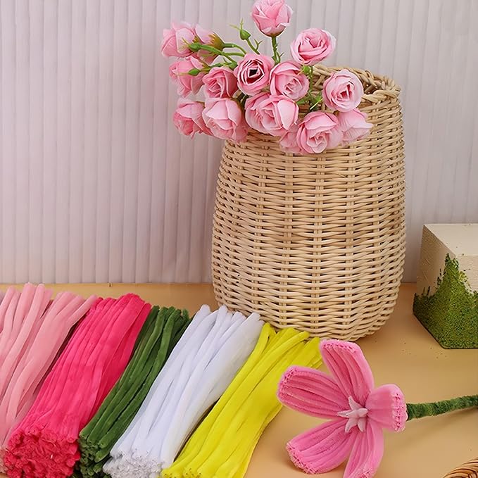 HUEYTON 450Pcs Pipe Cleaners Pink Flower Bouquet Craft Kit, Assorted Pink Chenille Stems for DIY Art, Ideal for Party Decor, Home Accents & Handmade Gifts