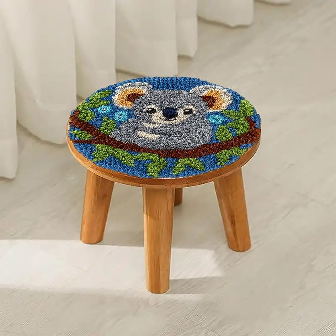Latch Hook Rug Kit Cute Koala Portrait Easy for Beginners Round Shape Carpet Crochet Yarn Craft Mini Rug DIY Hook and Latch Little Tapestry for Home Decor 30x30cm-3