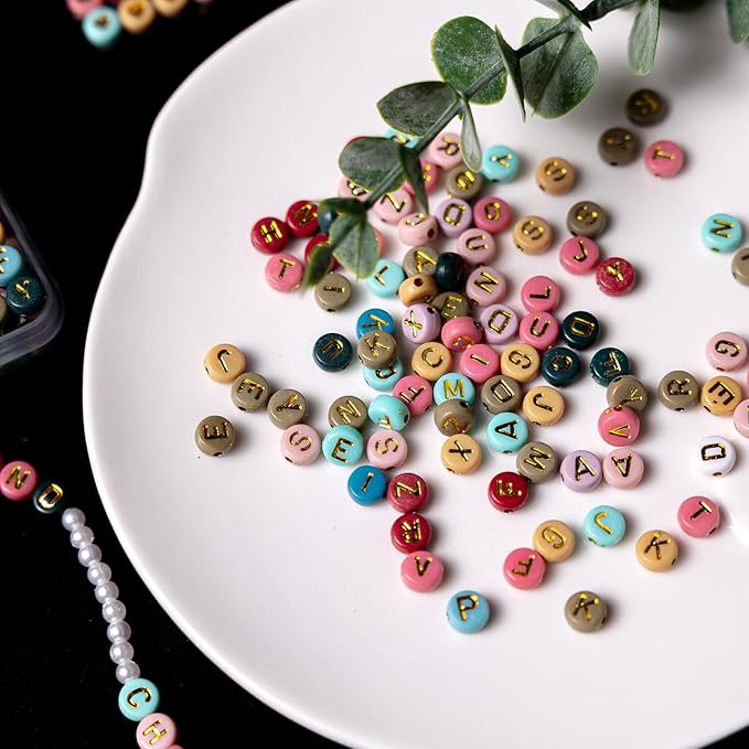 nikkiGuo 1250 PCS Letter Beads Kit with Elastic Cord – Alphabet A–Z, Numbers, Heart, Moon, Star, Smiley Beads for Friendship Bracelets & DIY Jewelry (Colorful Beats & Golden Letters)