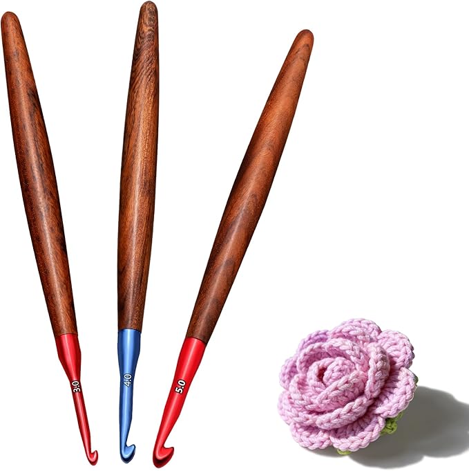 Giwrmu Crochet Hooks Set, Ergonomic Crochet Hooks 3 Pcs, Colored Aluminum Crochet Hook with Wooden Handle for Arthritic Hands Knitted Dolls, Gloves, Sweaters, Blankets - 3.0mm/4.0mm/5.0mm