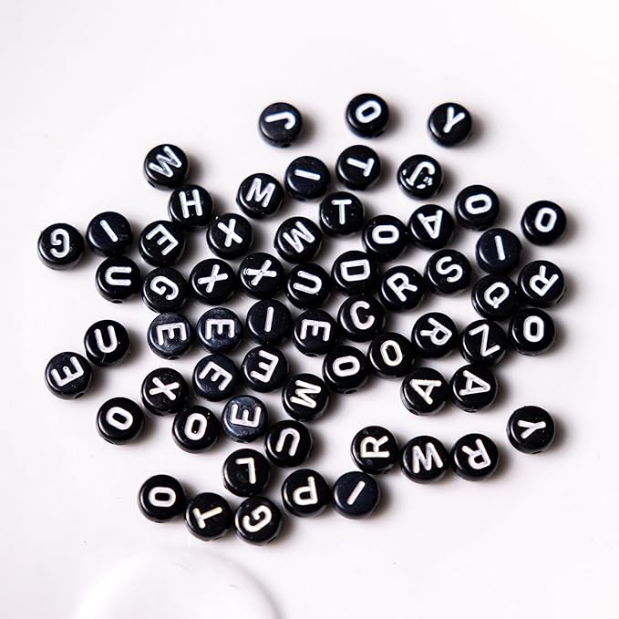 nikkiGuo 1250 PCS Letter Beads Kit with Elastic Cord – Alphabet A–Z, Numbers, Heart, Moon, Star, Smiley Beads for Friendship Bracelets & DIY Jewelry (Black Beats & White Letters)