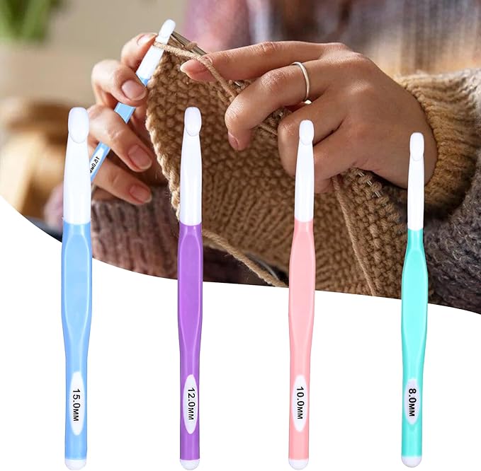 Ptwola 4 Pcs Large Size Crochet Hooks 8mm 10mm 12mm 15mm Rubber Handle Crochet Needles Set Plastic Chunky Yarn Weaving Knitting Ergonomic Hook Tool for Blankets Shawl Carpet DIY Craft Scarf
