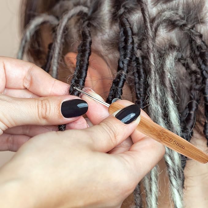 9Pcs Dreadlock Crochet Hook for Hair,Weaving Crochet Braid Hair Dreadlocks Needle for Braid Craft Bamboo Handle 0.5mm 0.75mm 1mm