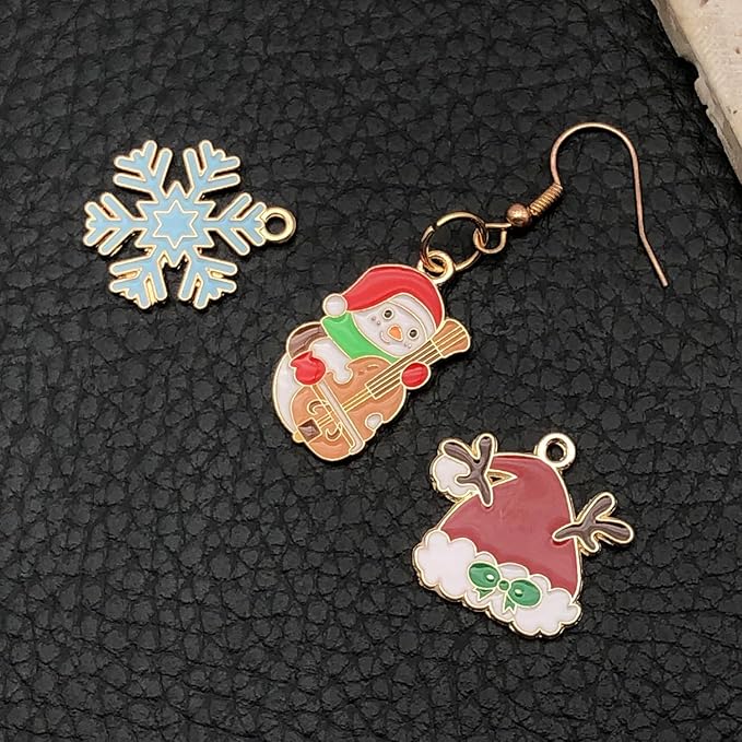 WOCRAFT 100pcs Assorted Enamel Christmas Bracelet Charms for Jewelry Making DIY Necklace Bracelet Keychain Crafting Charms Kit Crafts (SN936)