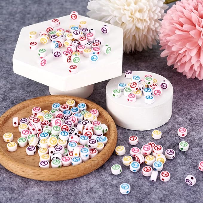 200Pcs Peace Sign Acrylic Beads Opaque White Flat Round Beads Random Colorful Symbol Acrylic Spacer Beads for DIY Necklace Bracelet Earring Jewelry Crafts Making Hole 1.6mm