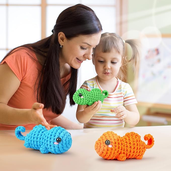 Fortuning's JDS Crochet Kit for Beginners - 3 PCS Baby Chameleon Crochet Kits with Step-by-Step Video Tutorials, Beginner Crochet Kit for Adults Kids, Chameleon Crocheting Set