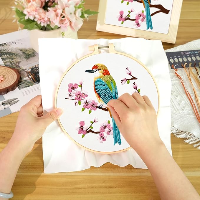 MAMUNU Embroidery Kit for Beginners Adults, Cross Stitch Kits, Stamped Cross Stitch Kits, Hummingbird and Flower Embroidery Kit with Printed Embroidery Cloth, Embroidery Hoop, Color Threads and Tools