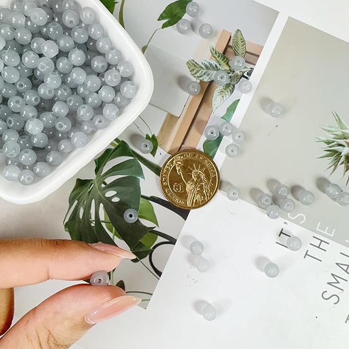 6mm Round Glass Beads for Jewelry Making, 900Pcs Glass Seed Beads for Bracelets, DIY Crafts (Light Grey)