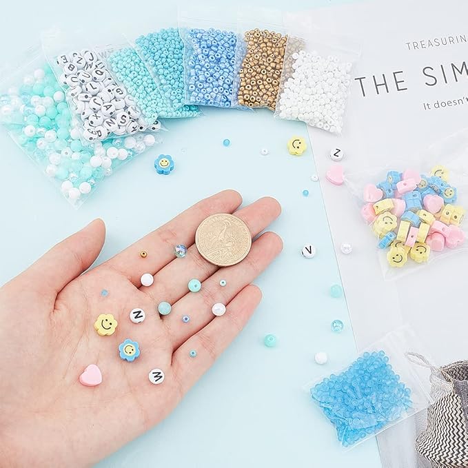arricraft 1666 Pcs Bracelet Making Kit, Glass Acrylic Round Beads, Polymer Clay Heart Spacer Beads, Flower Face Beads Flat Round Letter Alphabet Beads and Pendant Charms for Jewelry Making