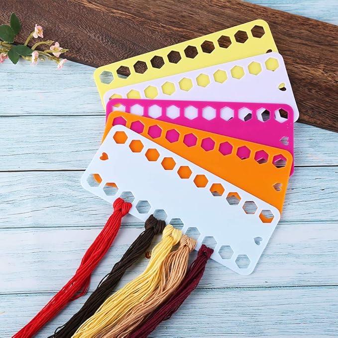 5 Color Plastic Floss Bobbin, Plastic Sewing Thread Winding Plate Board Card for Cross Stitch Embroidery Thread Bobbins Organizer Craft DIY Sewing Storage